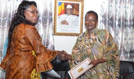 PASSATION DE SERVICE AU MINISTERE DES POSTES