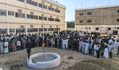 Levée de couleur et Reprise de cours au siège officiel de l’ENASTIC, sis au quartier Goudji